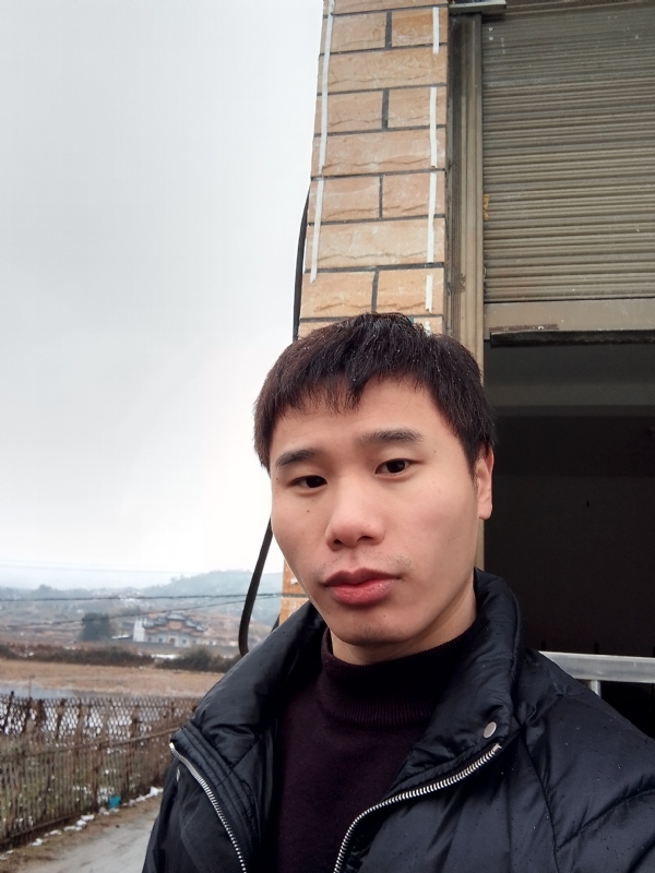 银色的羽翼的第一张照片--蚌埠闪婚服务中心